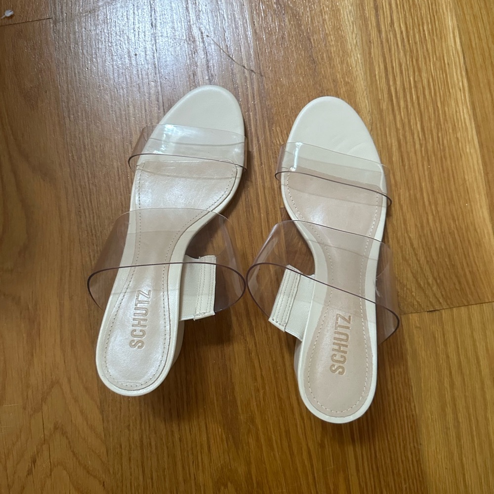Brand new Schutz Victorie Sandal - Eggshell Leather & Vinyl